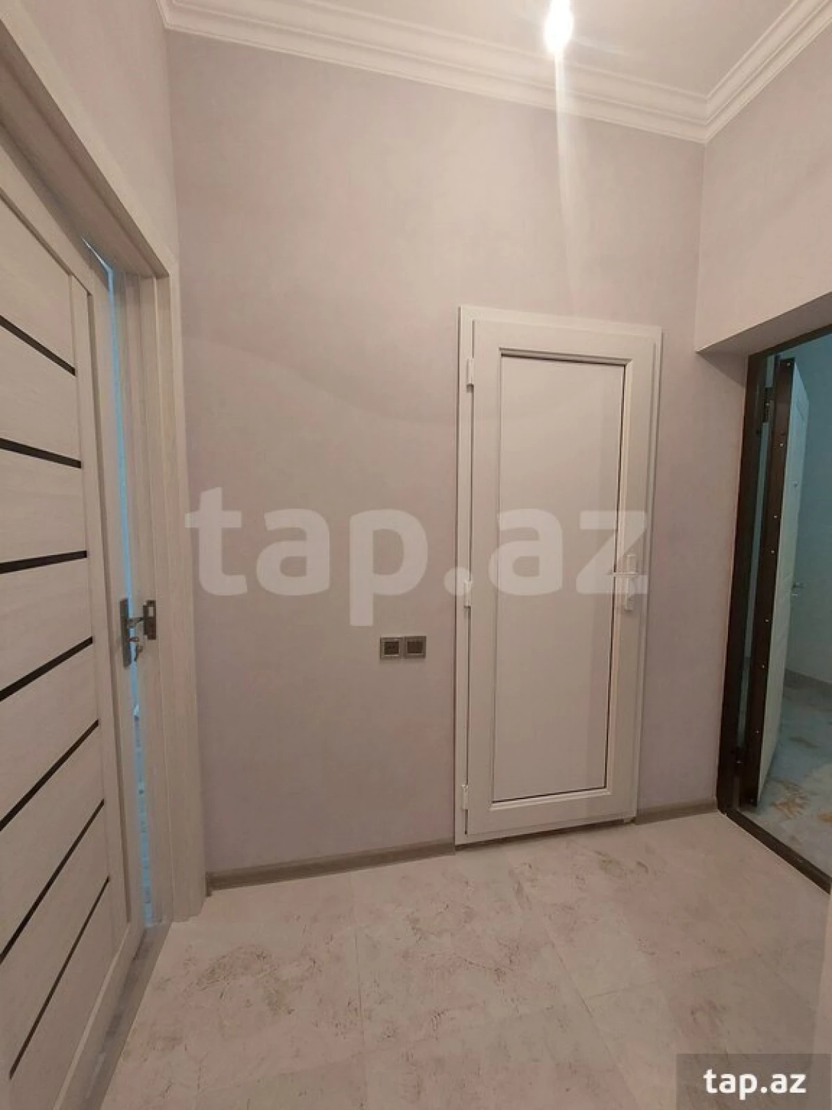 Satılır 3 otaqlı yeni tikili 62 m²