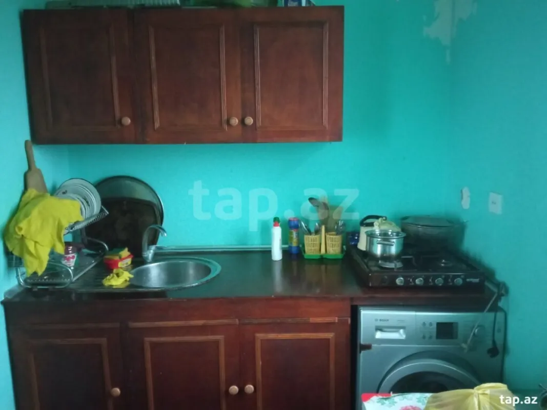 Satılır 4 otaqlı həyət evi