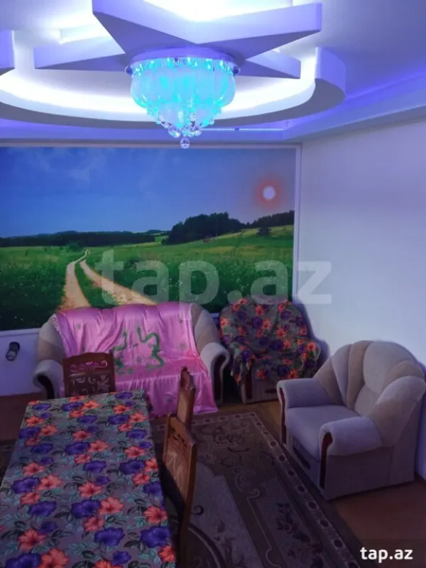 Satılır 4 otaqlı həyət evi