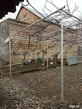 Satılır 4 otaqlı həyət evi