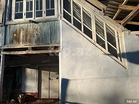 Satılır 4 otaqlı həyət evi