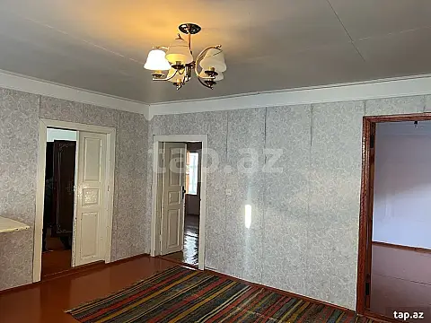 Satılır 4 otaqlı həyət evi