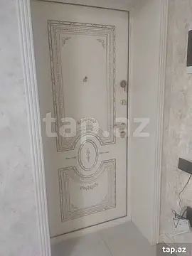 Satılır 4 otaqlı yeni tikili 180 m²