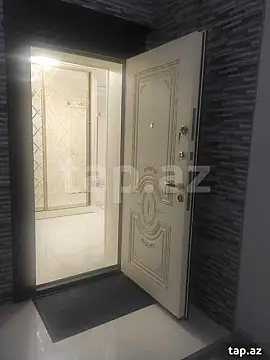 Satılır 4 otaqlı yeni tikili 180 m²