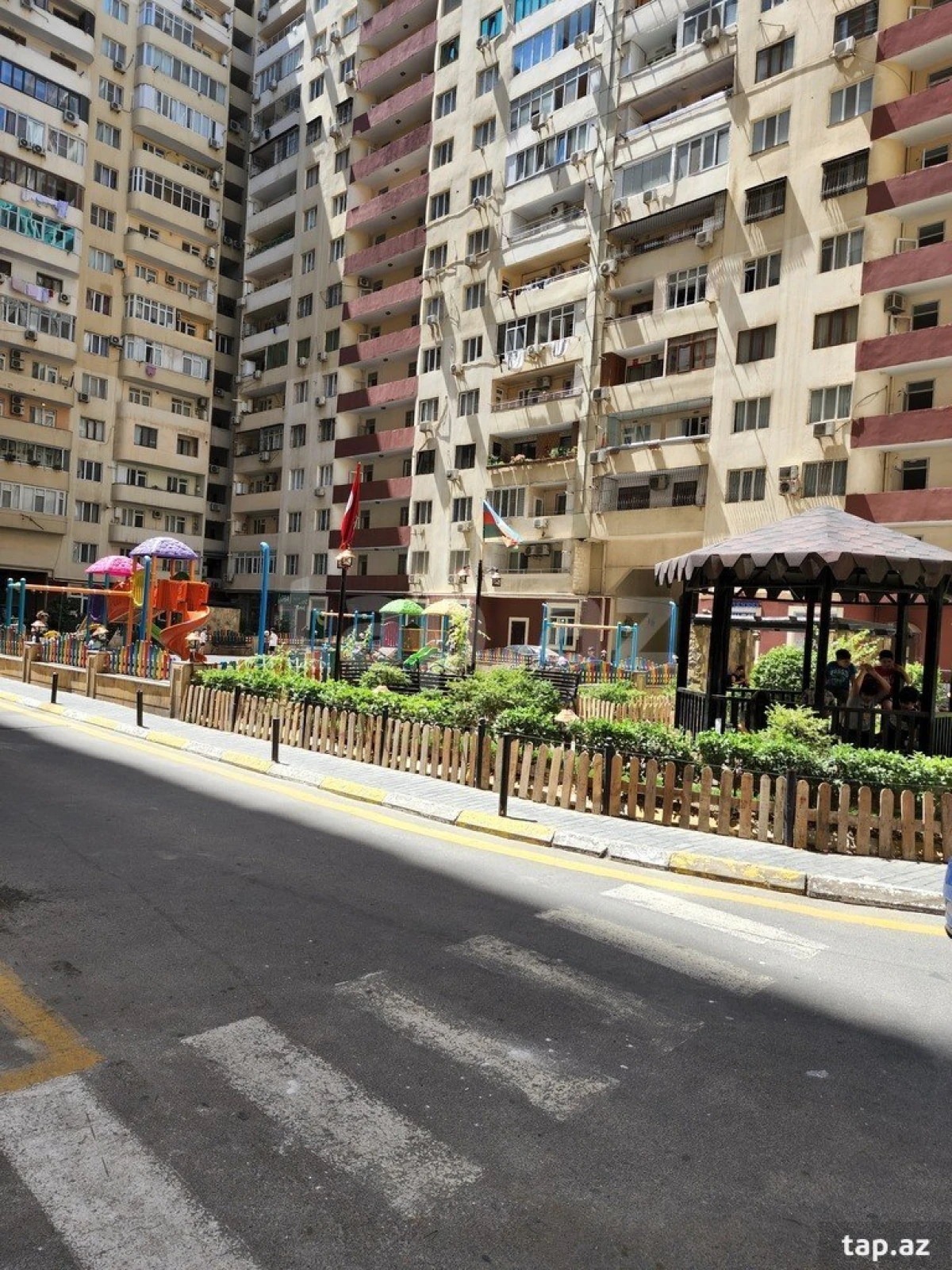 Kirayə verilir 3 otaqlı yeni tikili 90 m²