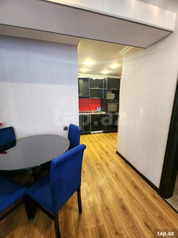 Kirayə verilir 3 otaqlı yeni tikili 90 m²