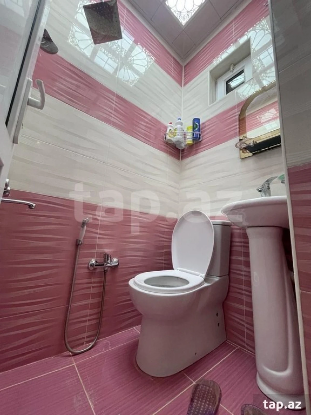 Kirayə verilir 1 otaqlı həyət evi