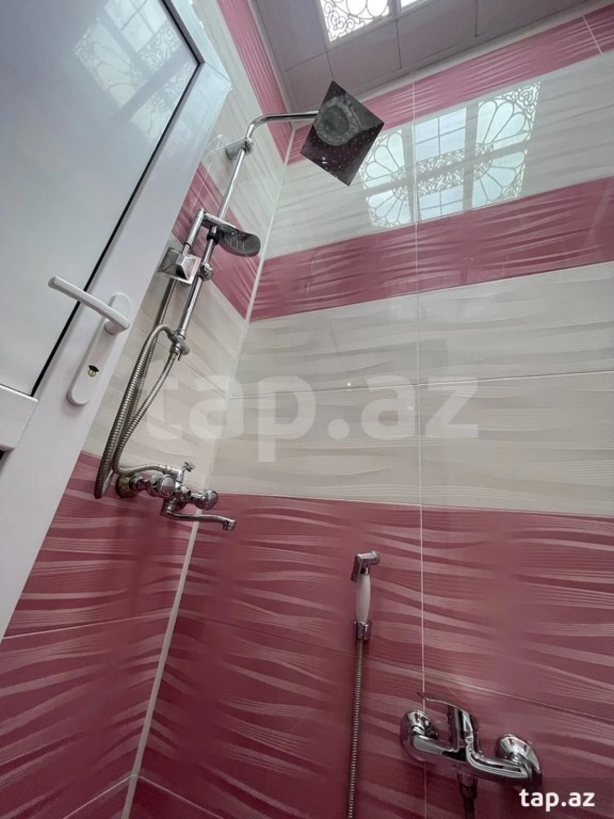 Kirayə verilir 1 otaqlı həyət evi