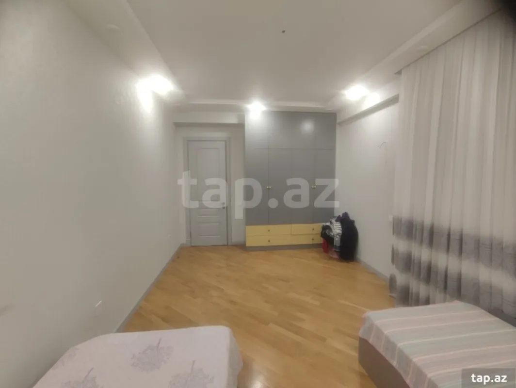 Kirayə verilir 3 otaqlı yeni tikili 141 m²