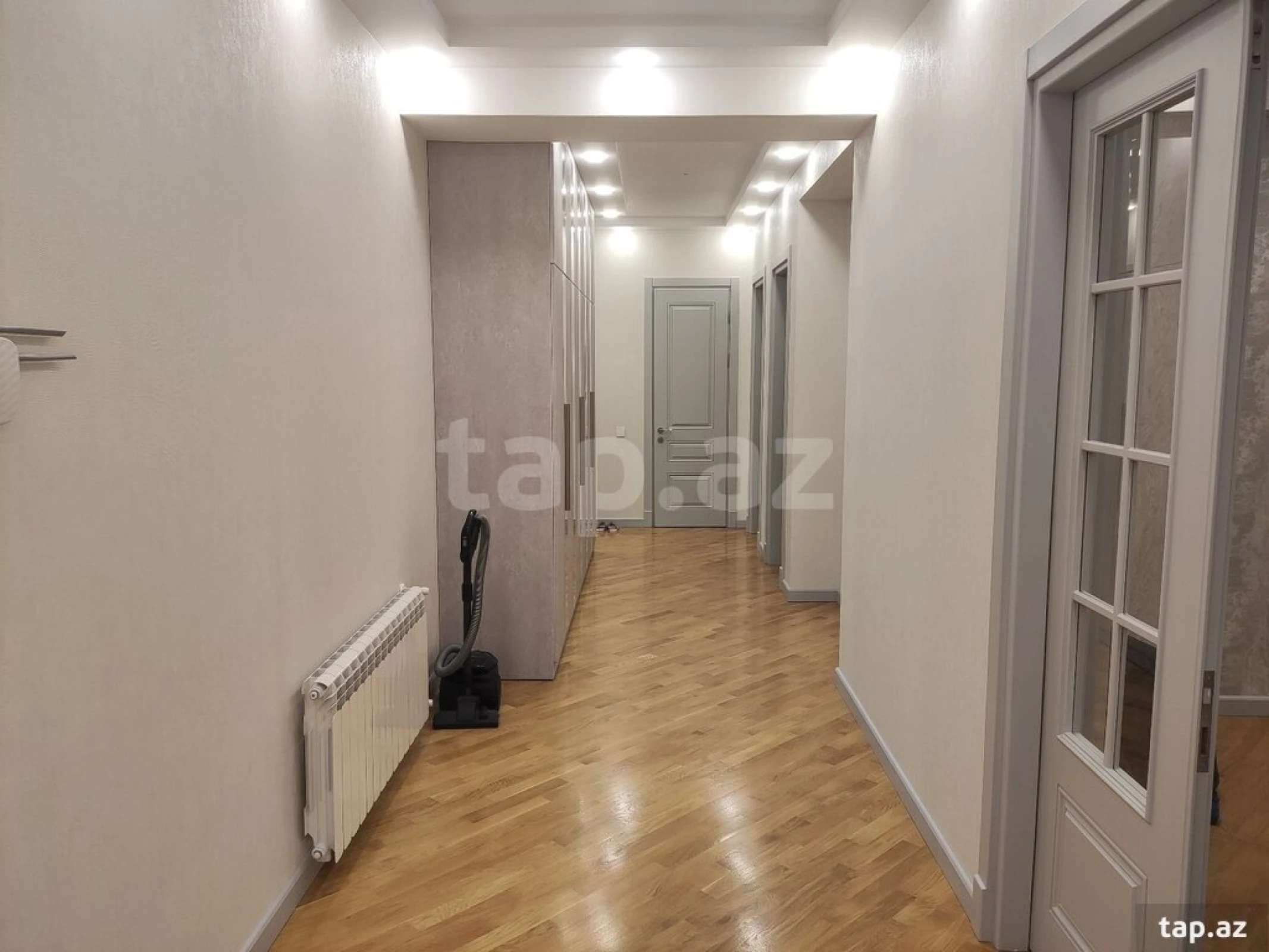 Kirayə verilir 3 otaqlı yeni tikili 141 m²