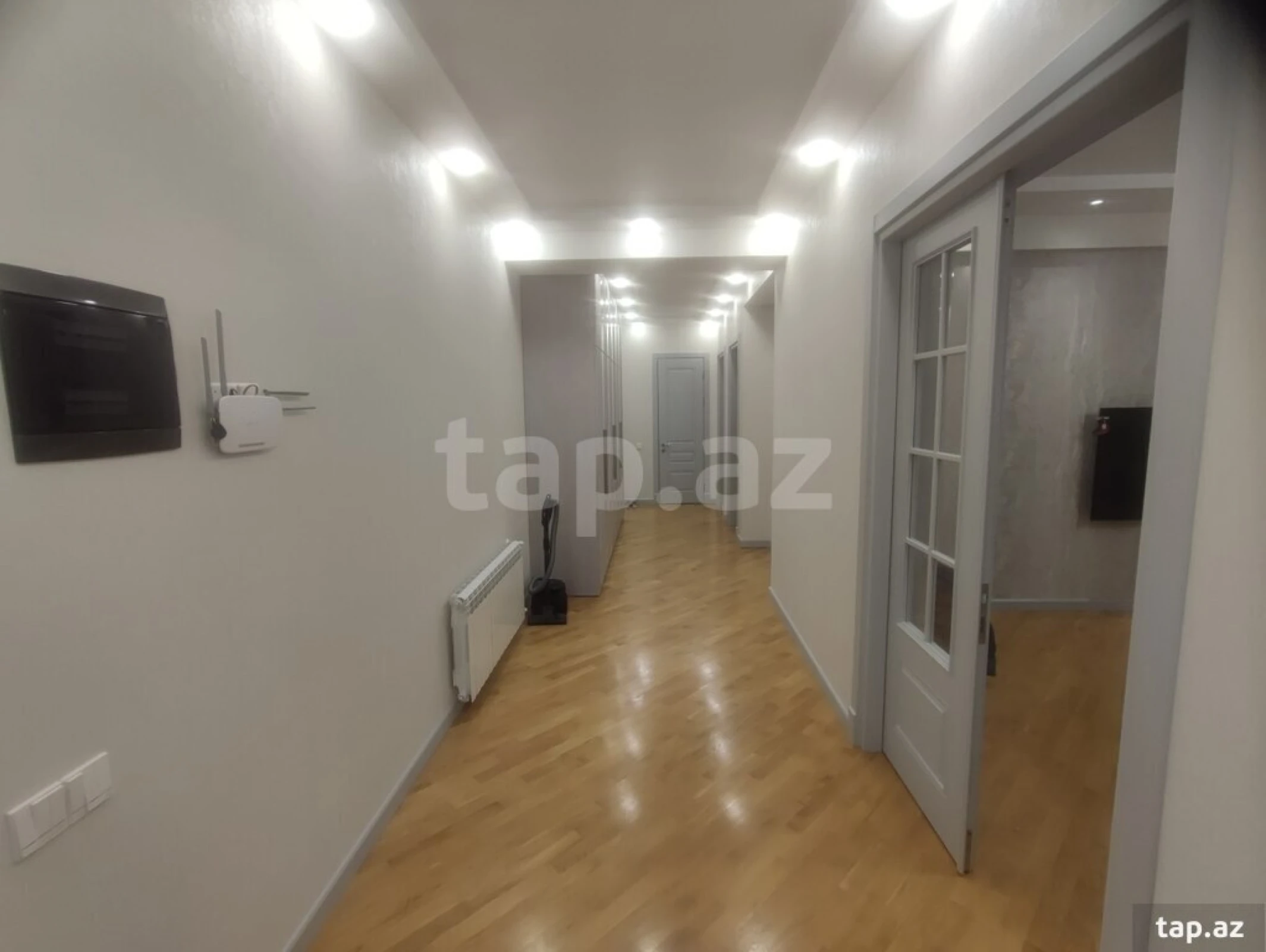 Kirayə verilir 3 otaqlı yeni tikili 141 m²