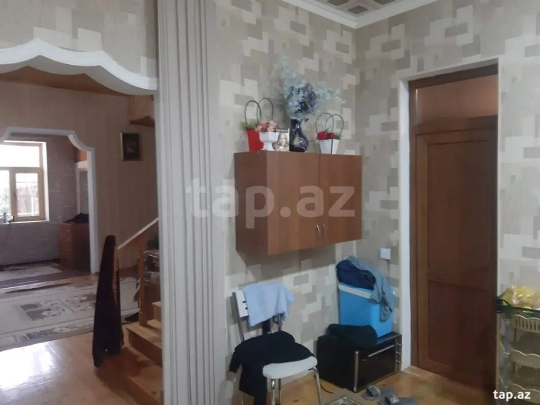 Satılır 5 otaqlı həyət evi