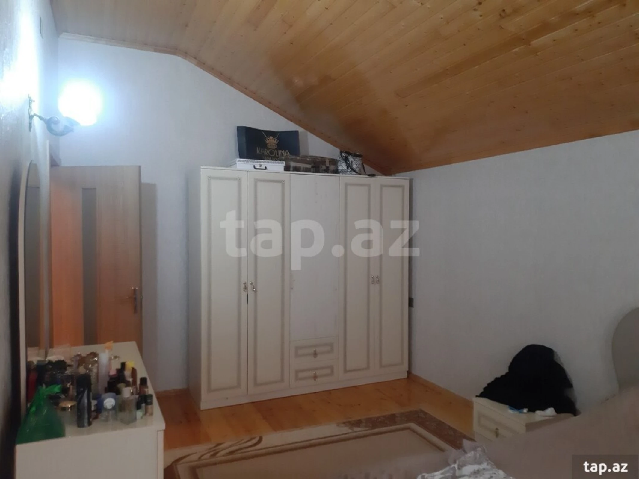 Satılır 5 otaqlı həyət evi