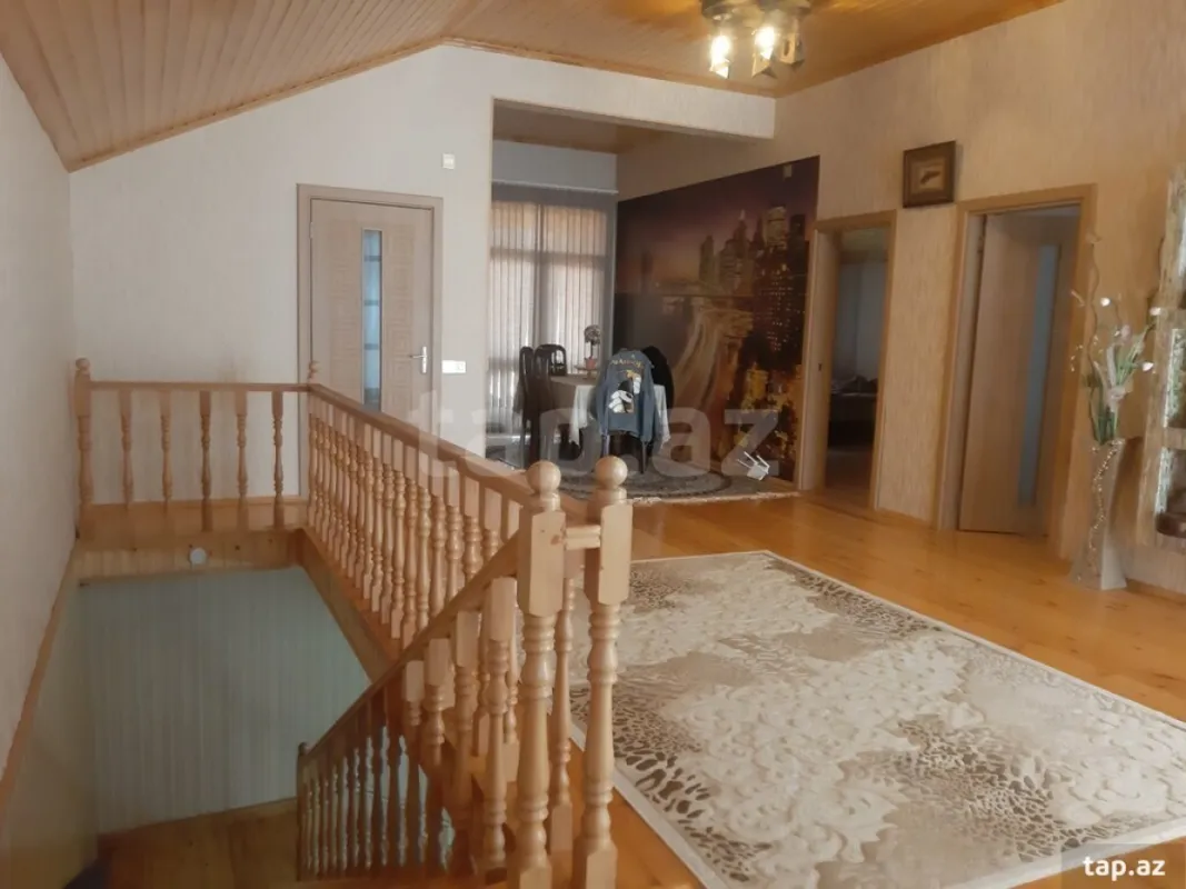 Satılır 5 otaqlı həyət evi