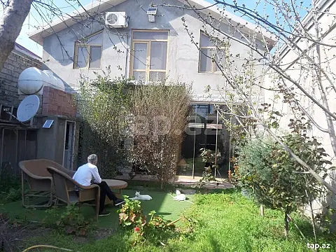 Satılır 5 otaqlı həyət evi