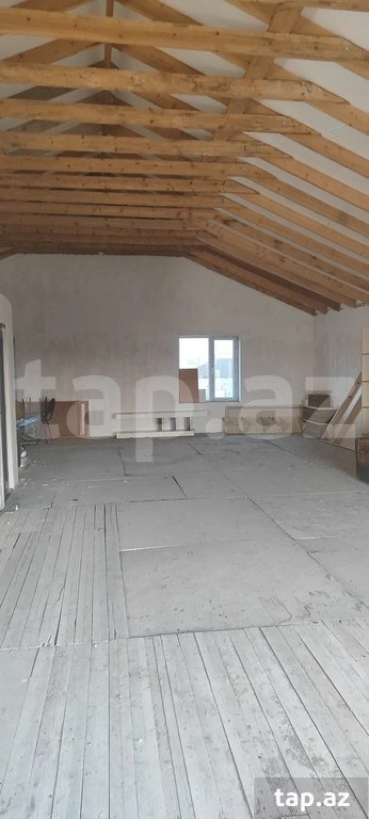 Satılır 4 otaqlı həyət evi