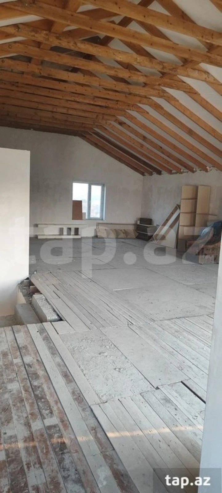 Satılır 4 otaqlı həyət evi