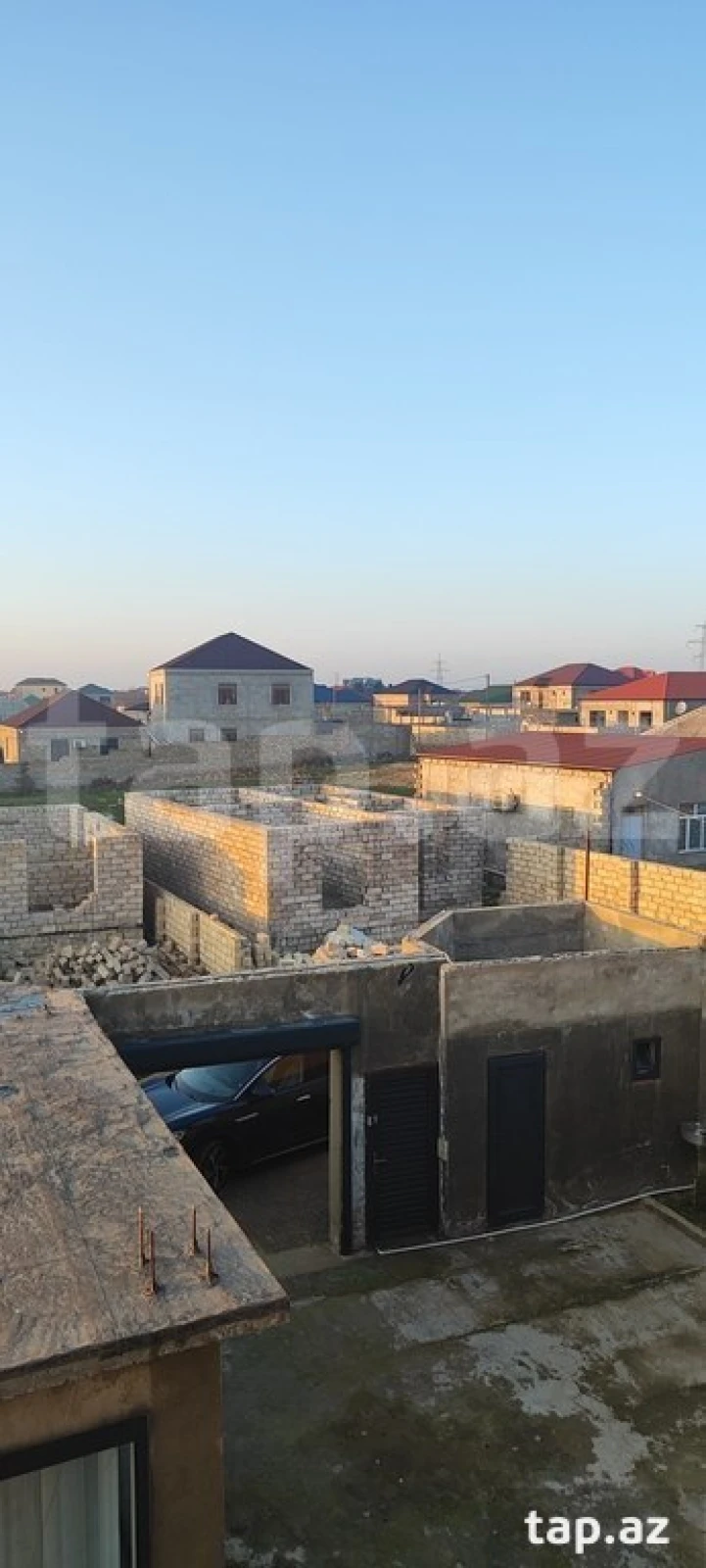 Satılır 4 otaqlı həyət evi