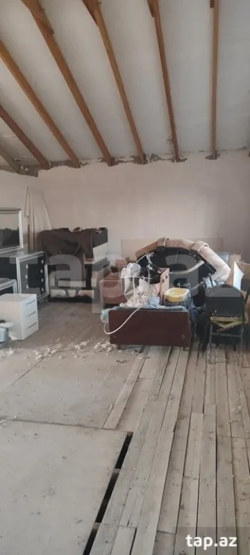 Satılır 4 otaqlı həyət evi