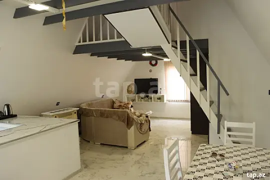 Kirayə verilir 2 otaqlı həyət evi 100 m²