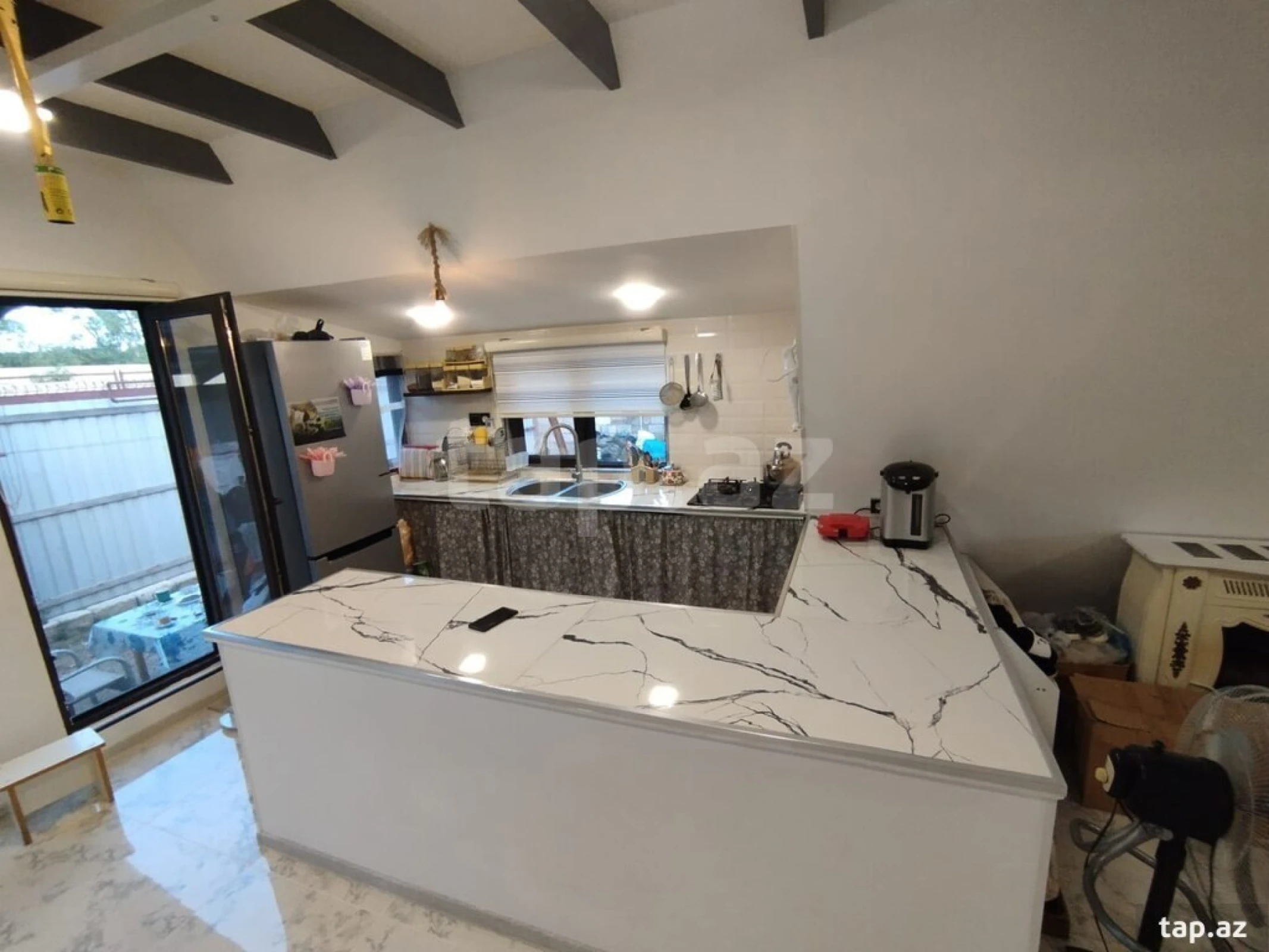 Kirayə verilir 2 otaqlı həyət evi 100 m²