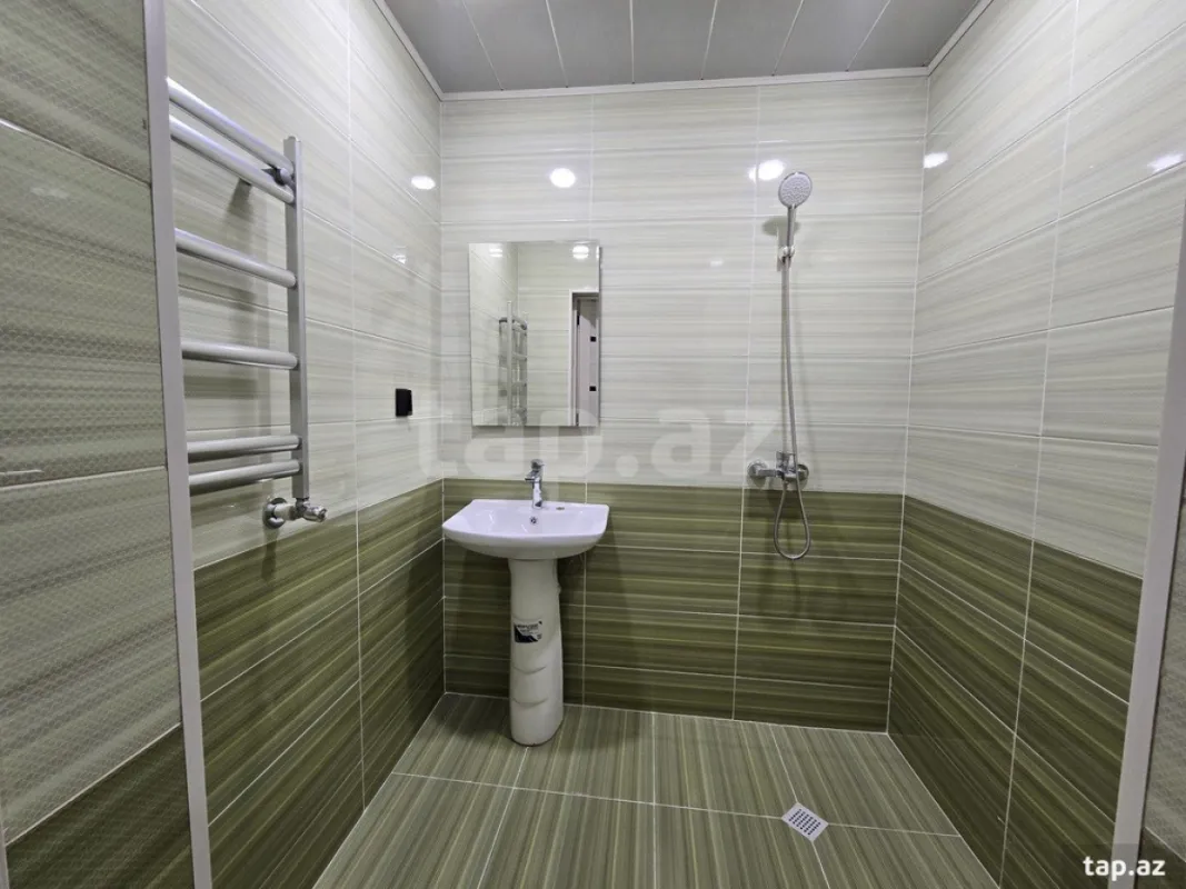 Satılır 2 otaqlı yeni tikili 78 m²