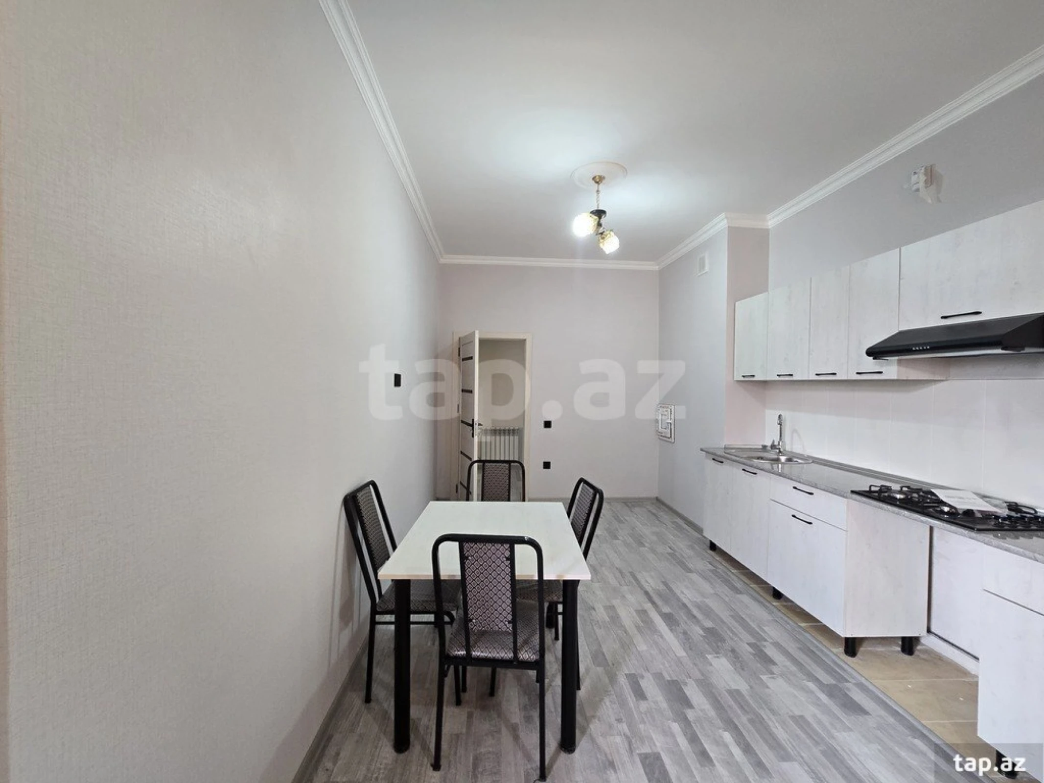 Satılır 2 otaqlı yeni tikili 78 m²