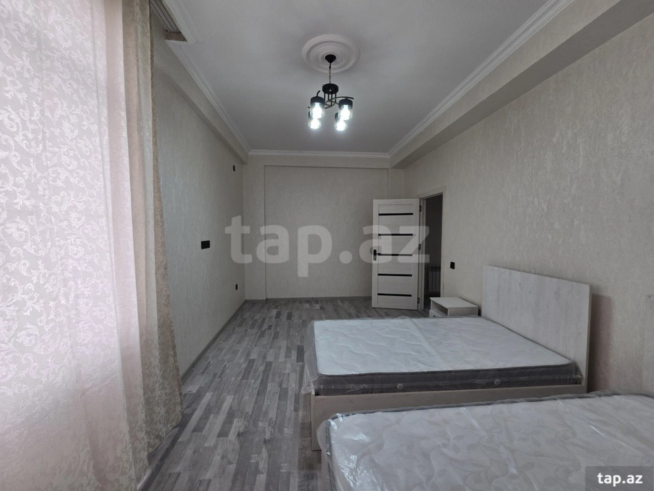 Satılır 2 otaqlı yeni tikili 78 m²