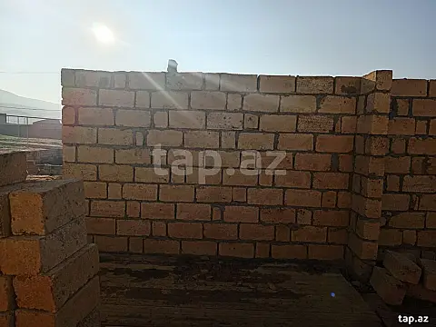 Satılır 5 otaqlı həyət evi