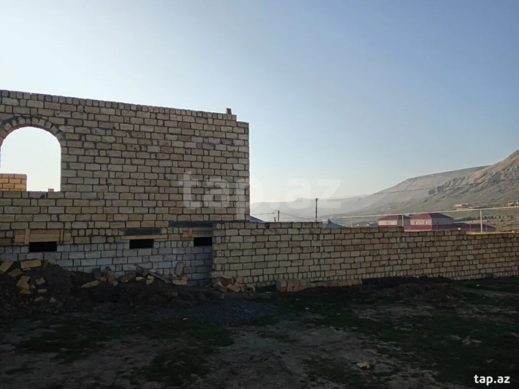 Satılır 5 otaqlı həyət evi