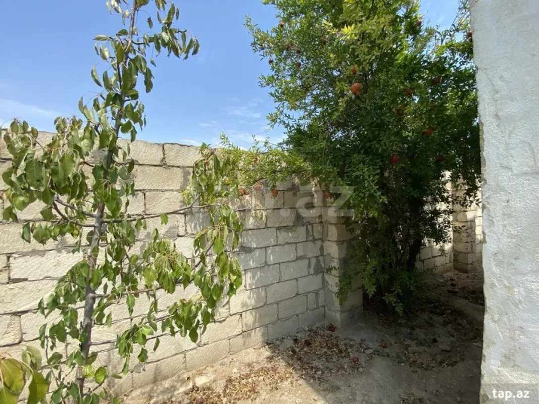 Satılır 4 otaqlı həyət evi