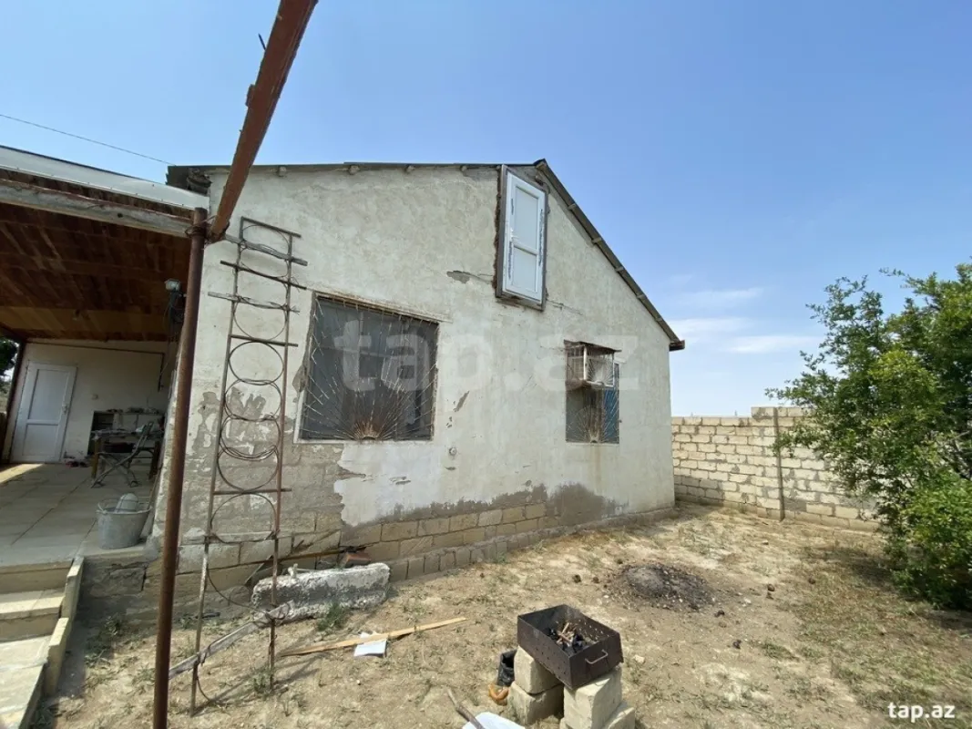 Satılır 4 otaqlı həyət evi