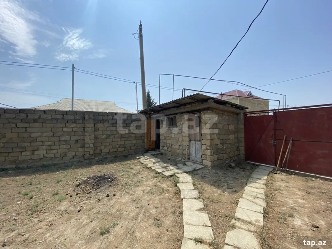 Satılır 4 otaqlı həyət evi