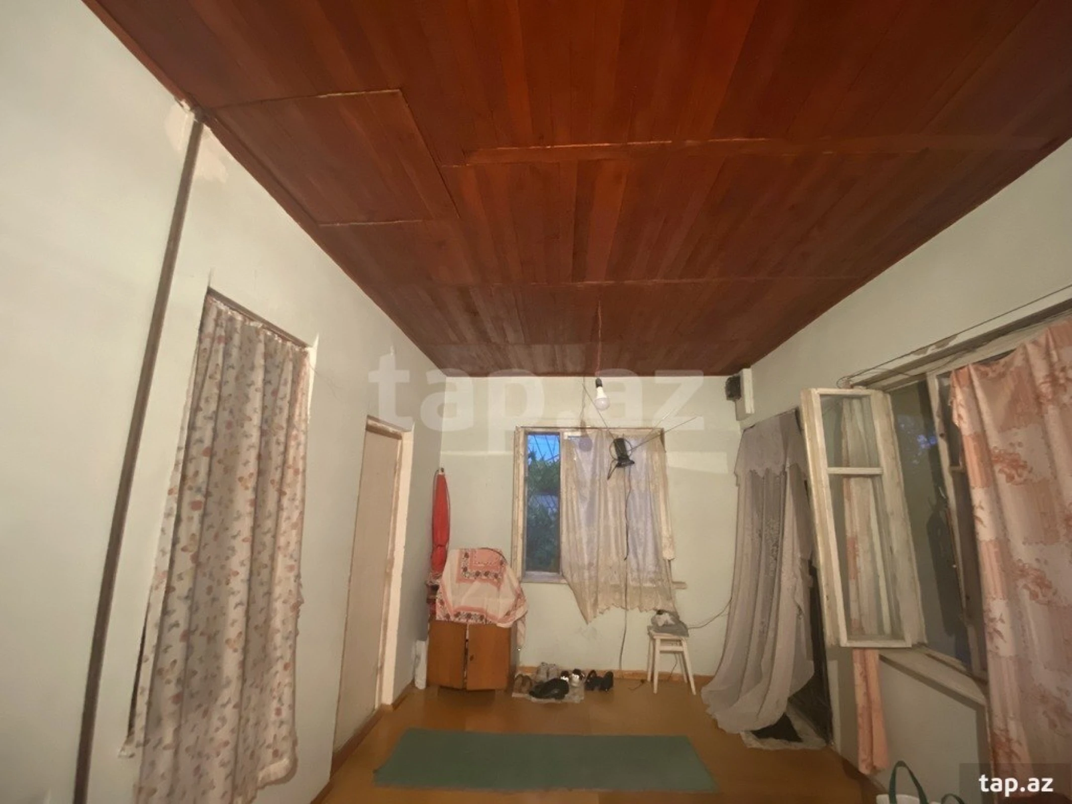 Satılır 4 otaqlı həyət evi