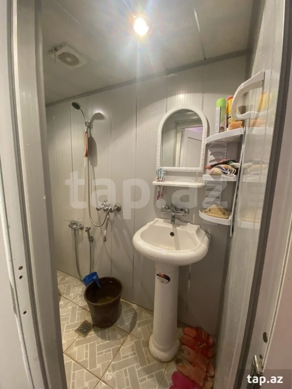 Satılır 4 otaqlı həyət evi