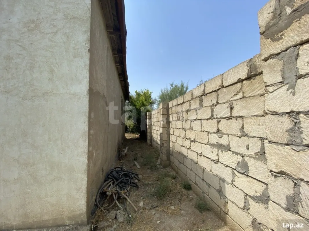 Satılır 4 otaqlı həyət evi