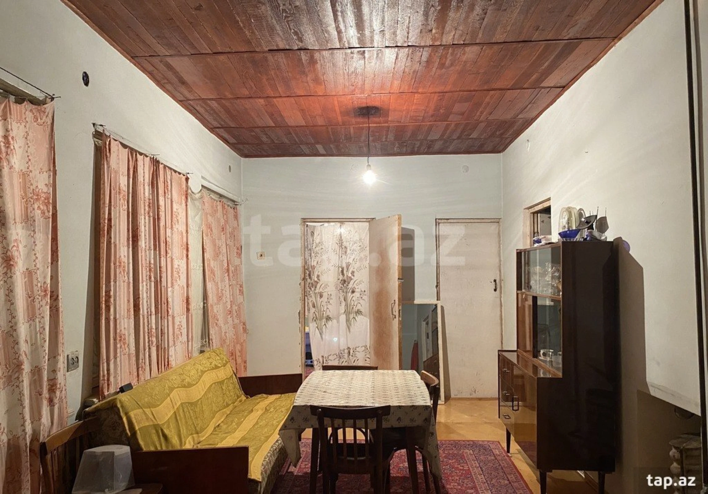 Satılır 4 otaqlı həyət evi