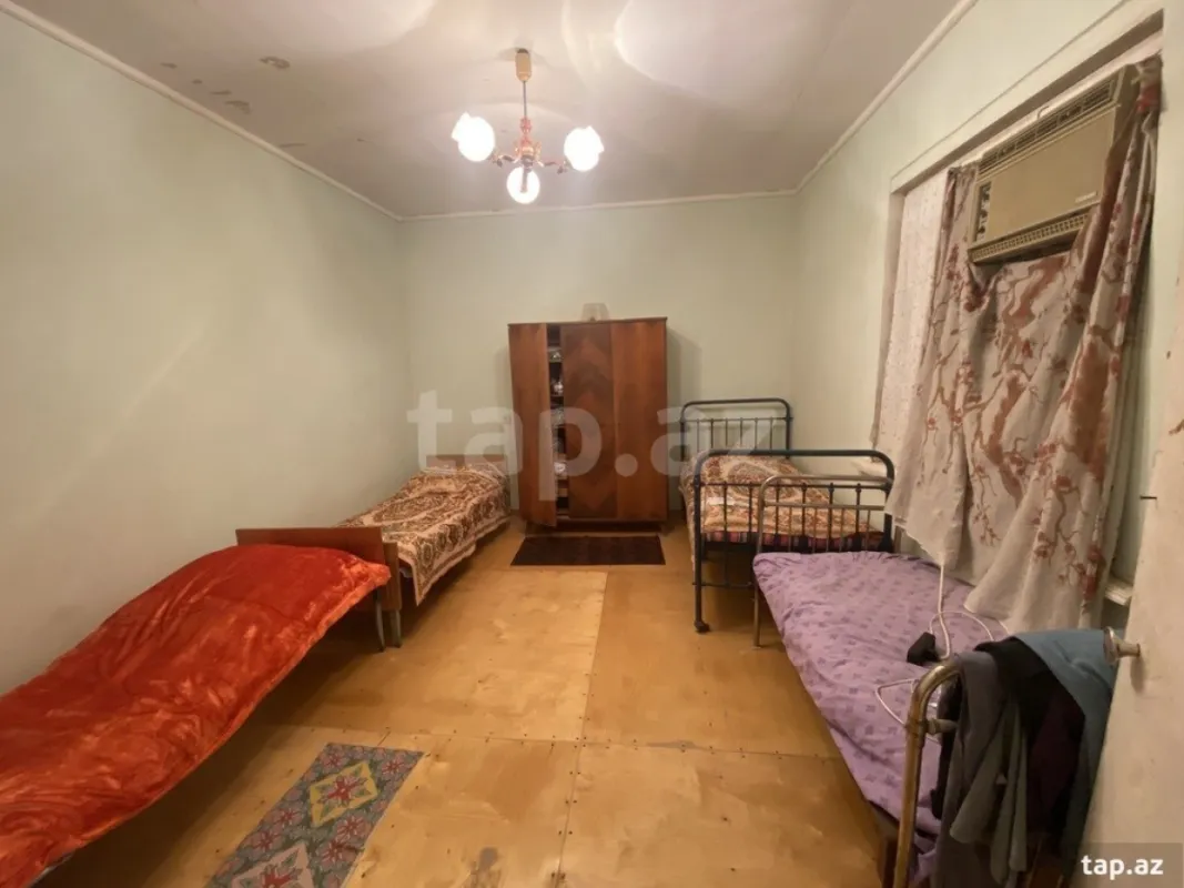 Satılır 4 otaqlı həyət evi