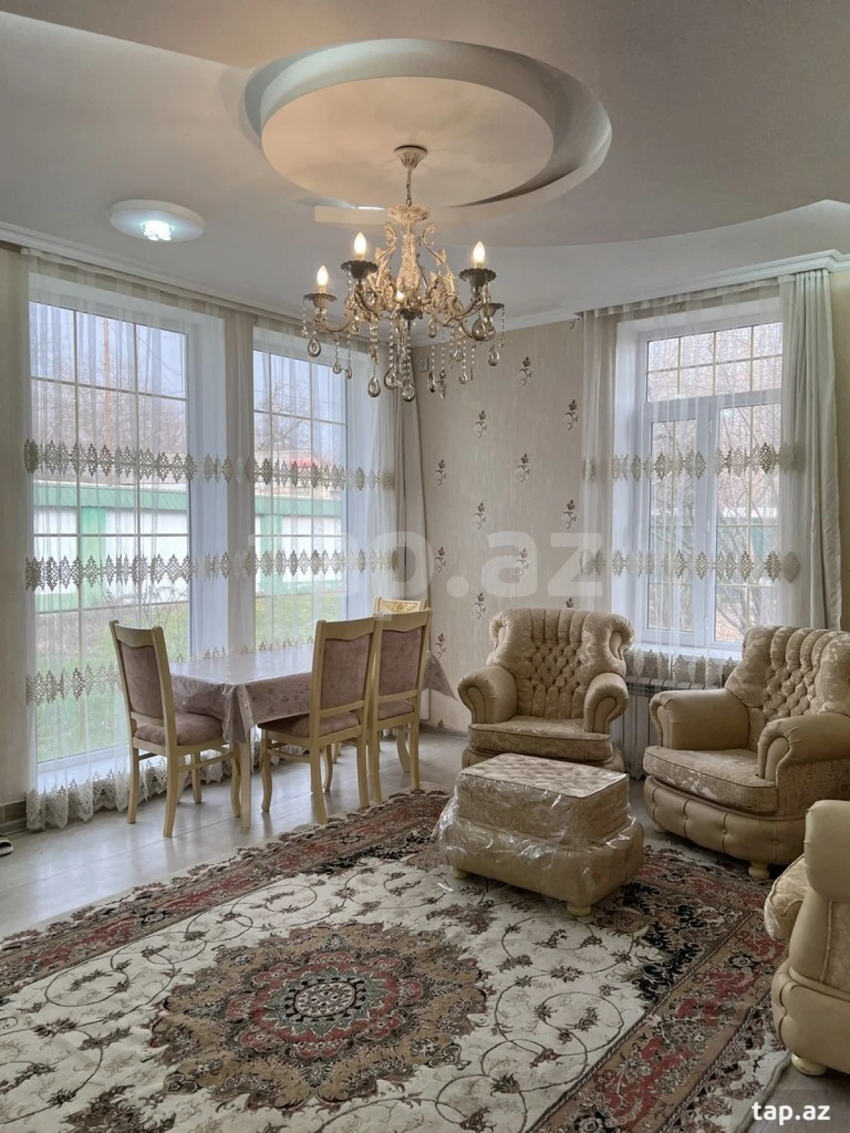 Satılır 3 otaqlı həyət evi