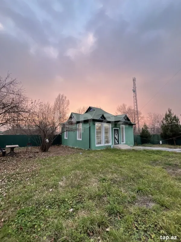 Satılır 3 otaqlı həyət evi