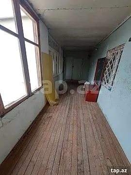 Satılır 9 otaqlı həyət evi