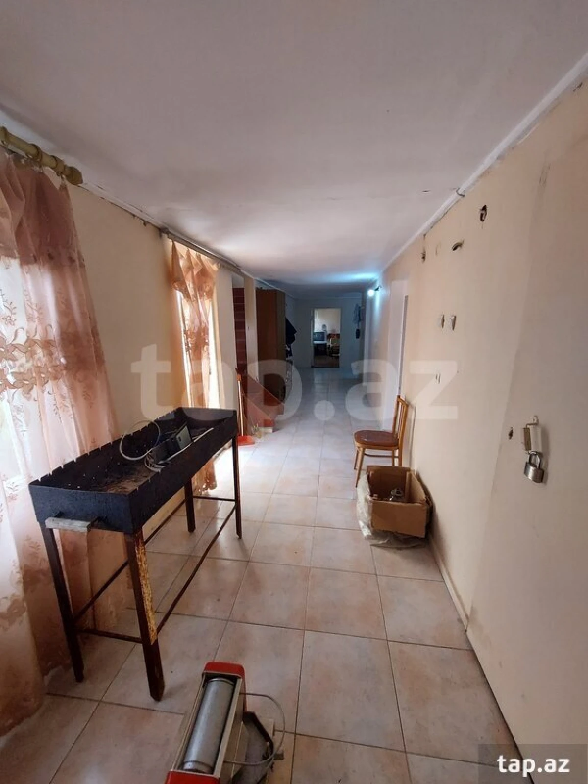 Satılır 9 otaqlı həyət evi