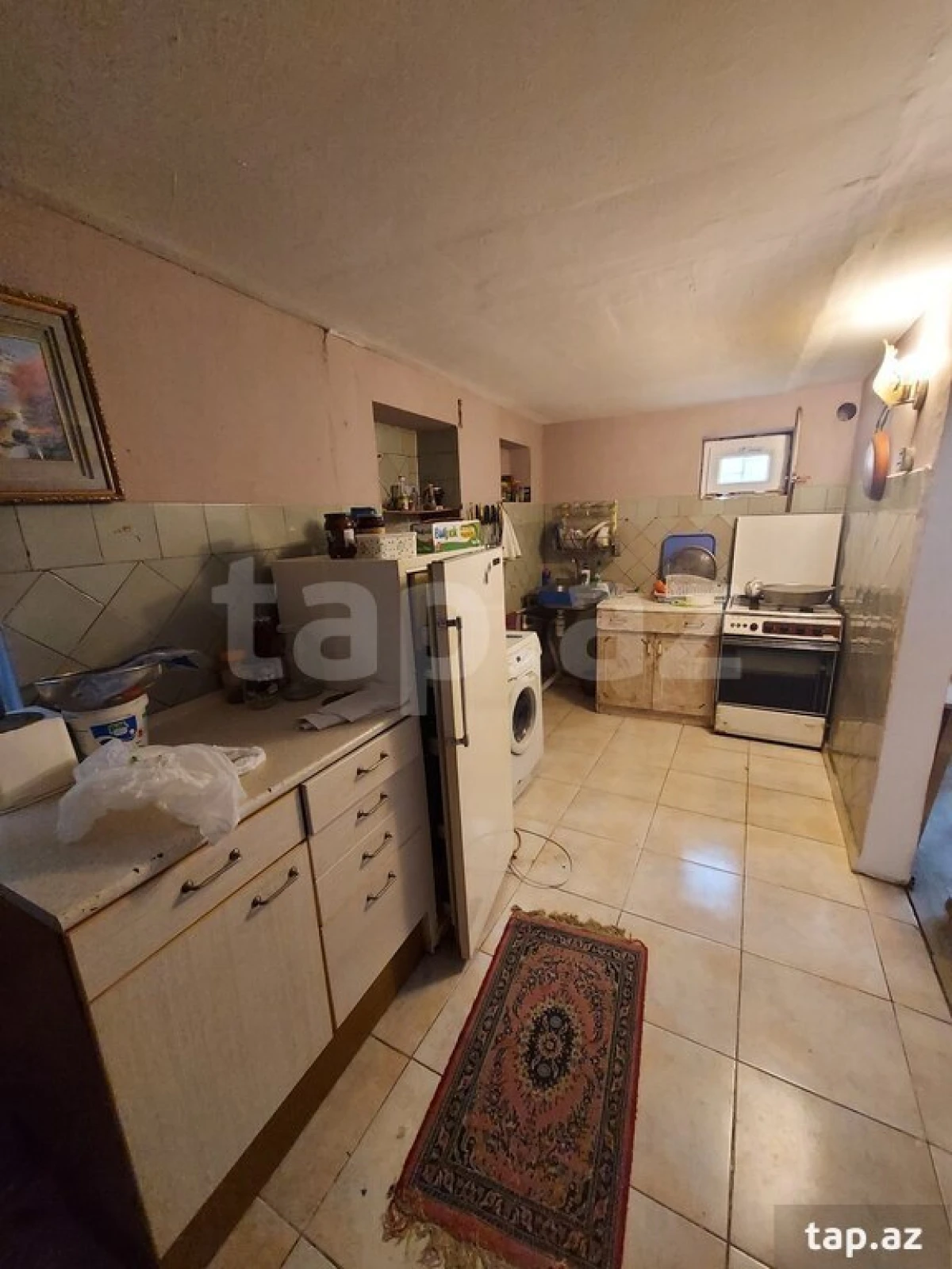 Satılır 9 otaqlı həyət evi