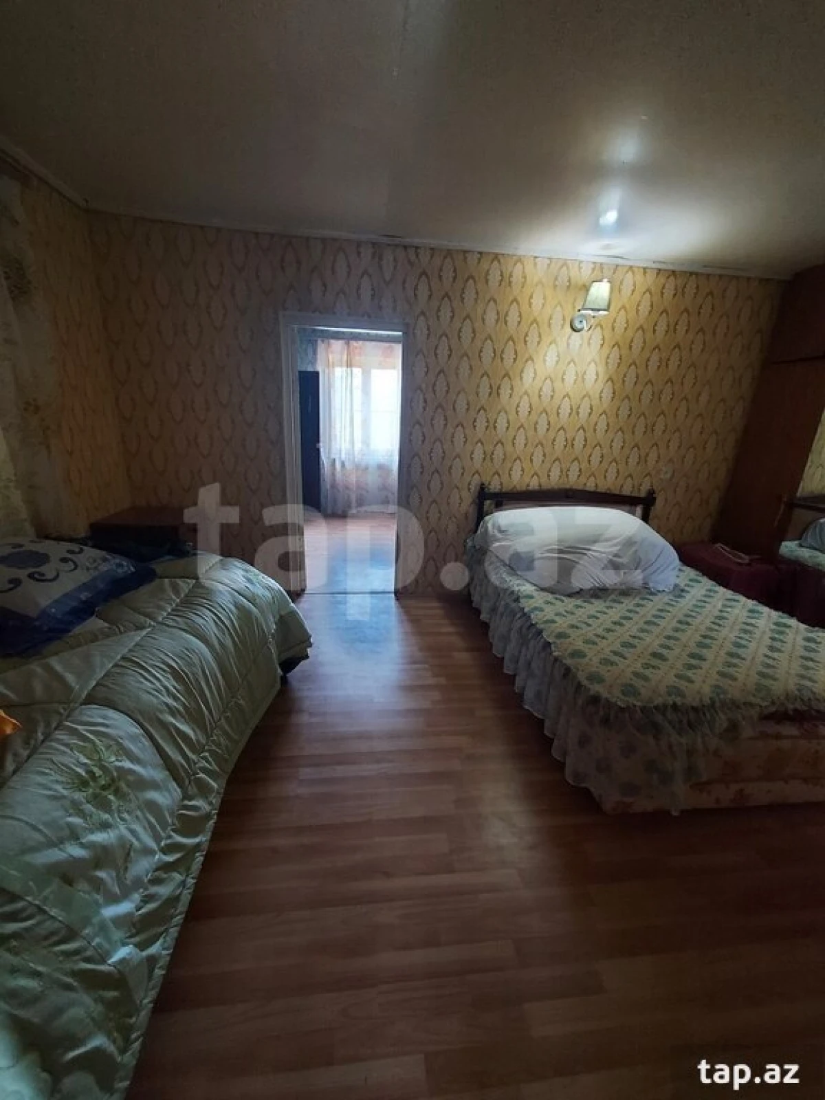 Satılır 9 otaqlı həyət evi