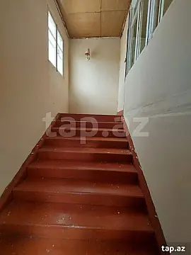 Satılır 9 otaqlı həyət evi