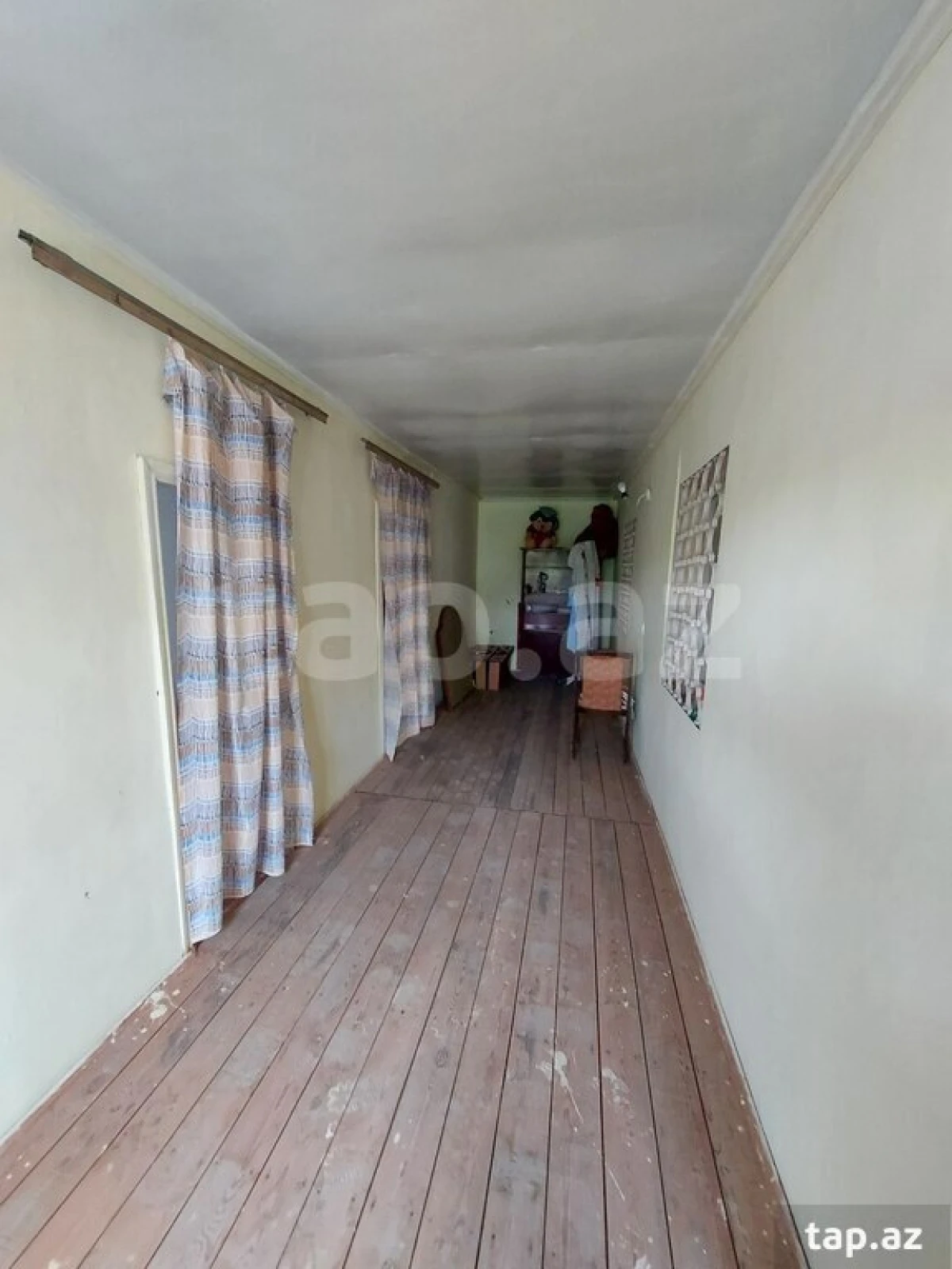 Satılır 9 otaqlı həyət evi