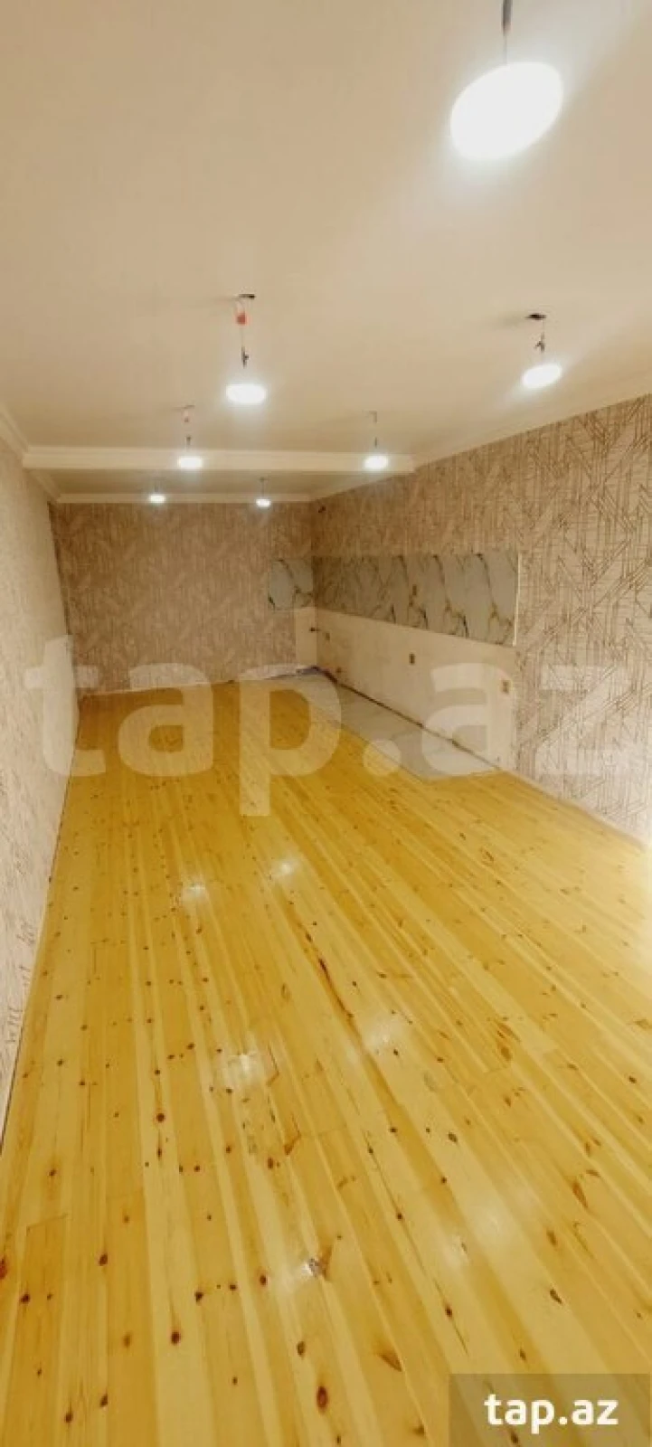 Satılır 5 otaqlı həyət evi 200 m²