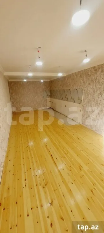 Satılır 5 otaqlı həyət evi 200 m²