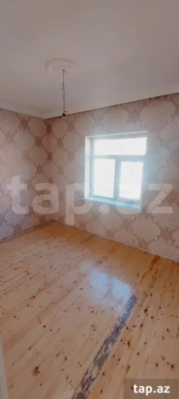 Satılır 5 otaqlı həyət evi 200 m²