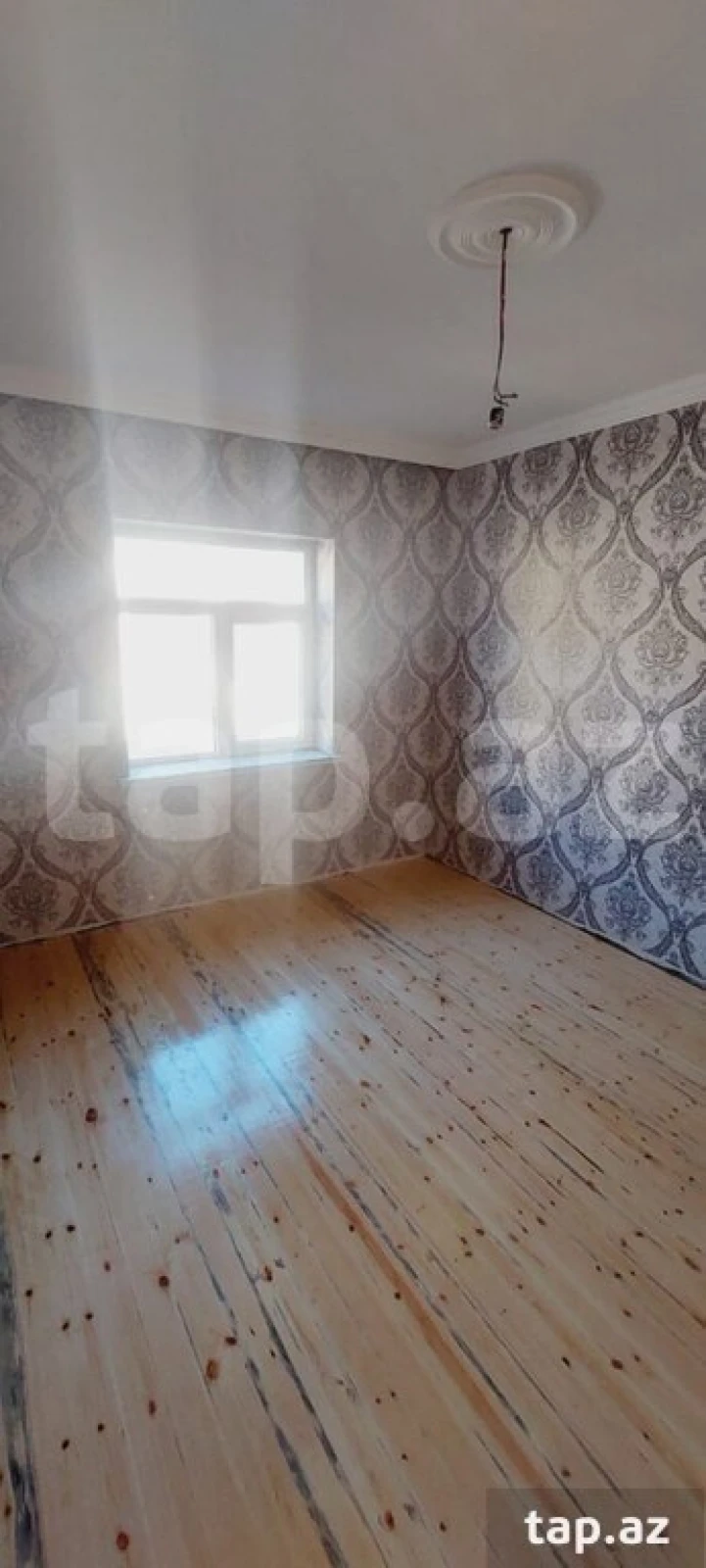 Satılır 5 otaqlı həyət evi 200 m²